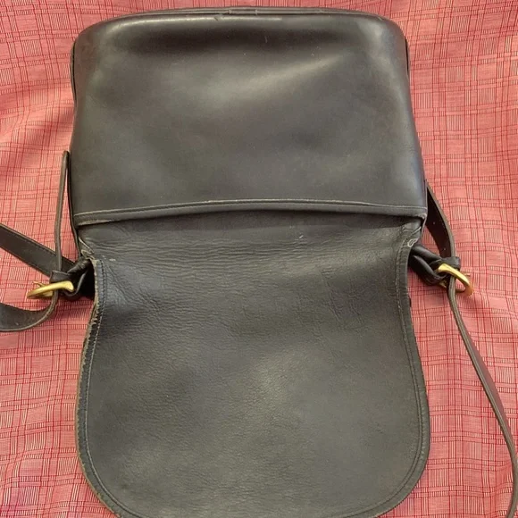 Coach 4150-needs to be rehabbed! - Picture 10 of 16